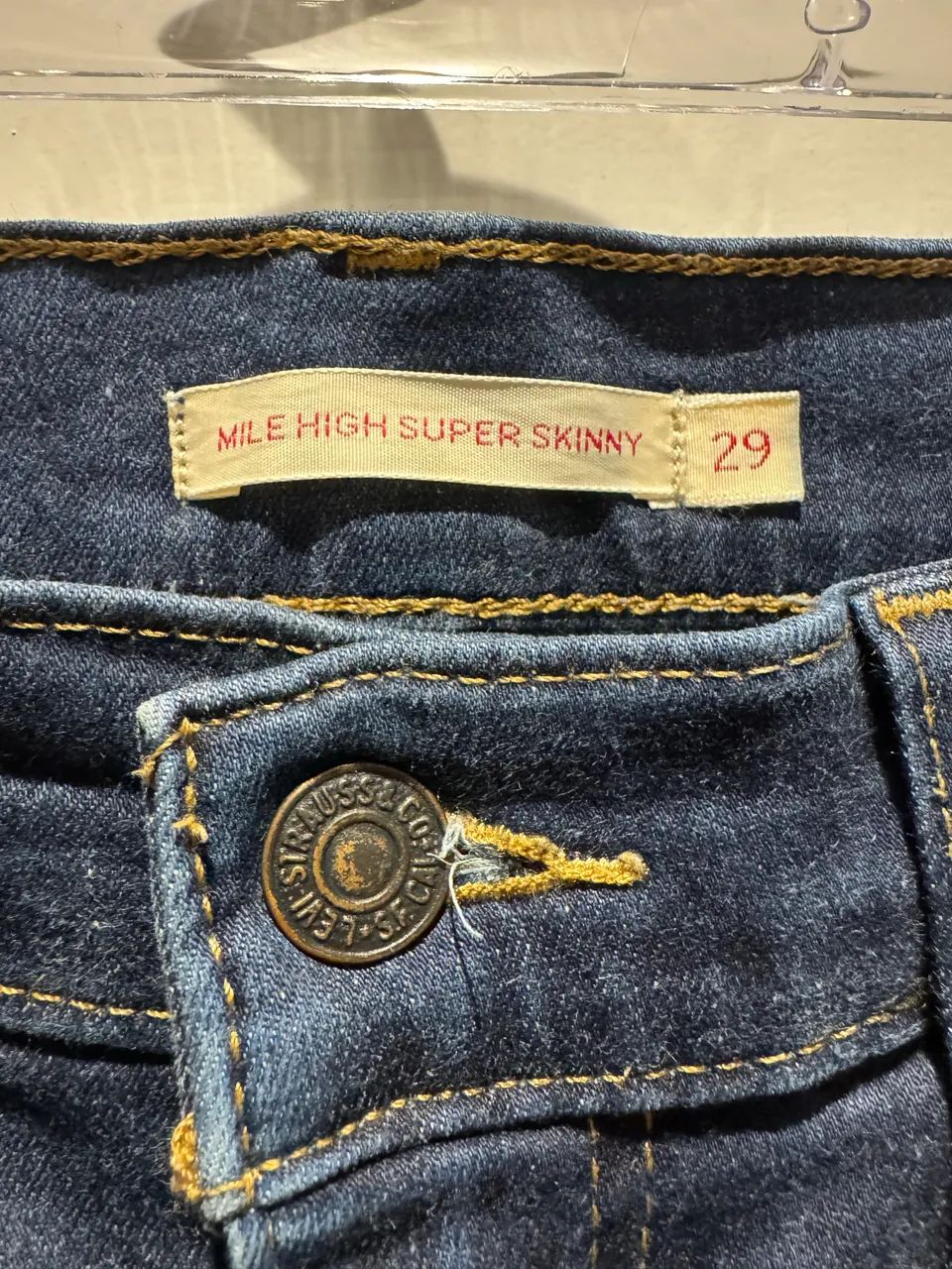 Calça LEVI?S skinny com stretch, tam 40 - Foto 2