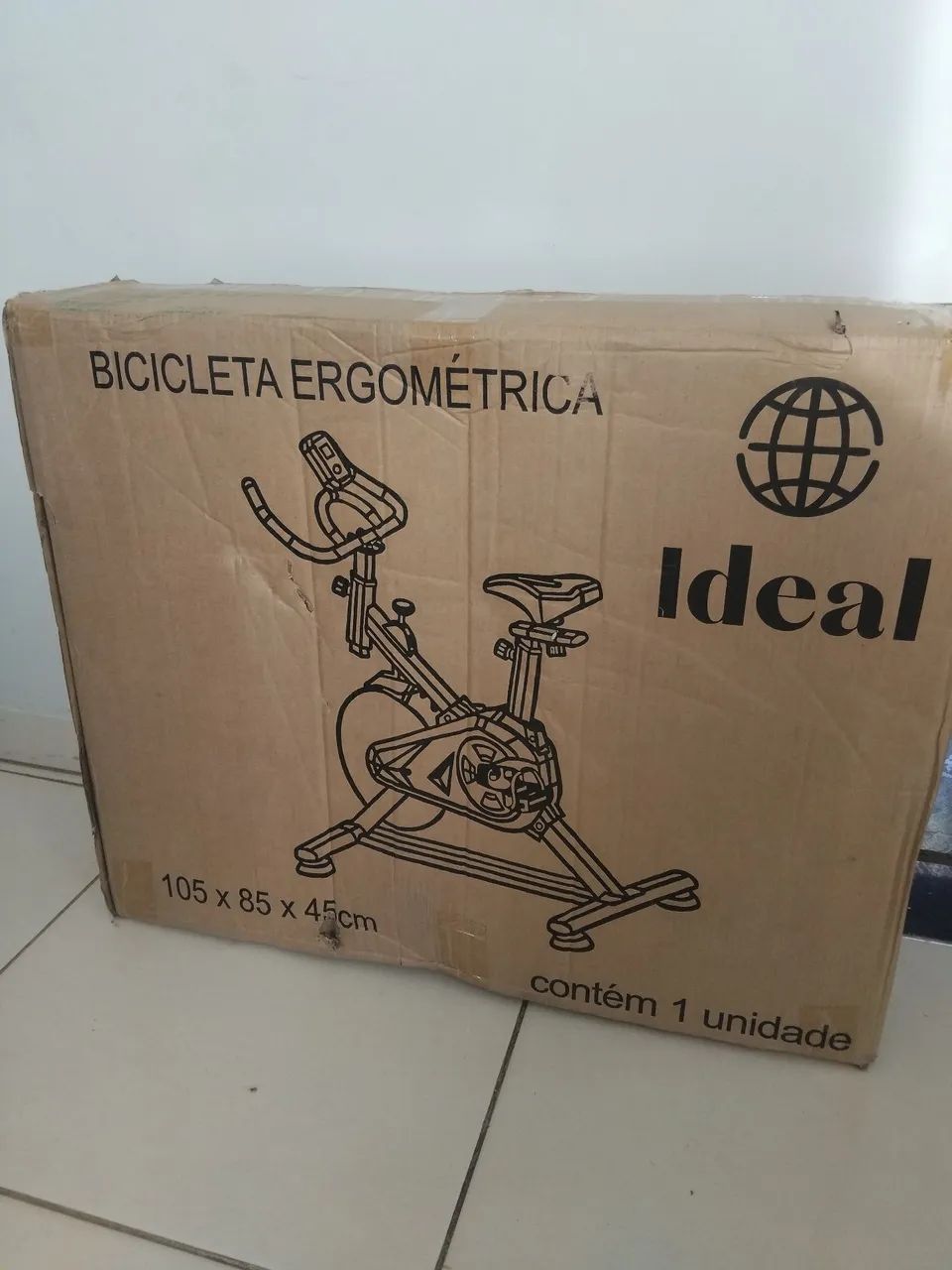 Bicicleta ergométrica nova na caixa . Marca Ideal 
