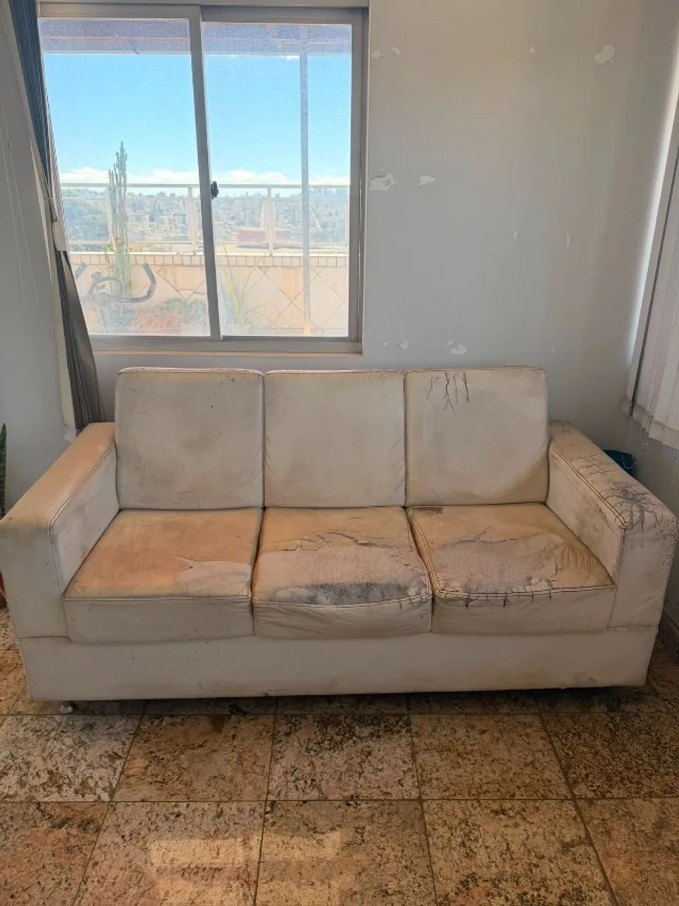 Sofás para doação, 2 e 3 lugares - Foto 2