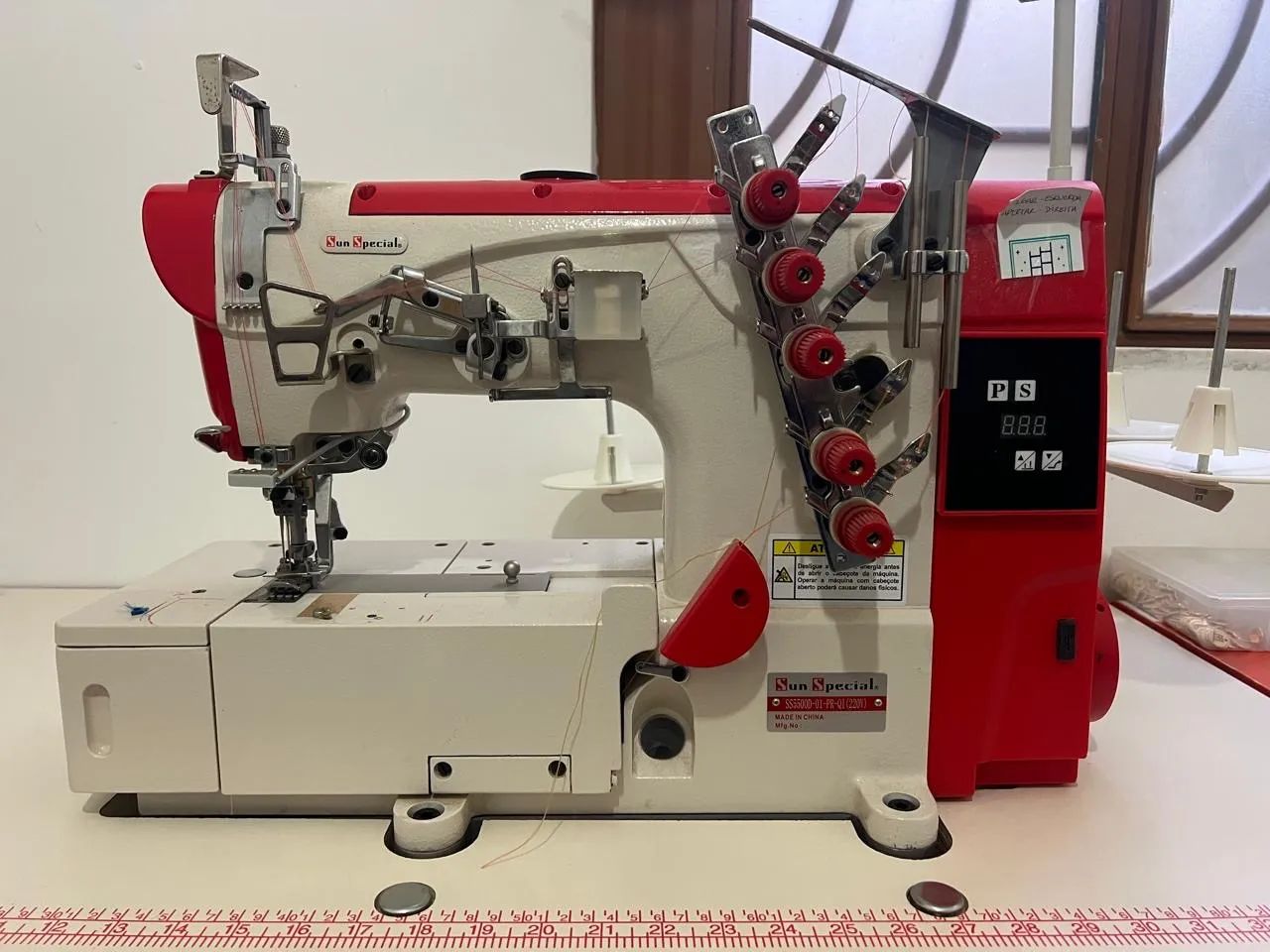 Máquina de costura Galoneira - Foto 3