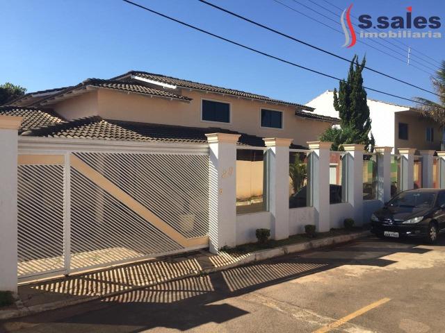 Linda Casa de Alto Padrão na rua 12 em Vicente Pires!!