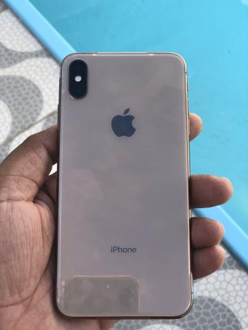 IPhone XS Max 64gb dourado