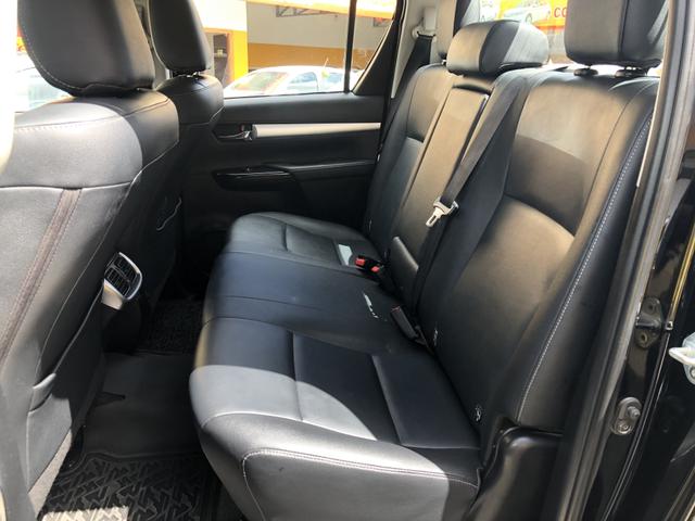 Toyota Hilux SRX 2.8 Diesel 2017 - Foto 10