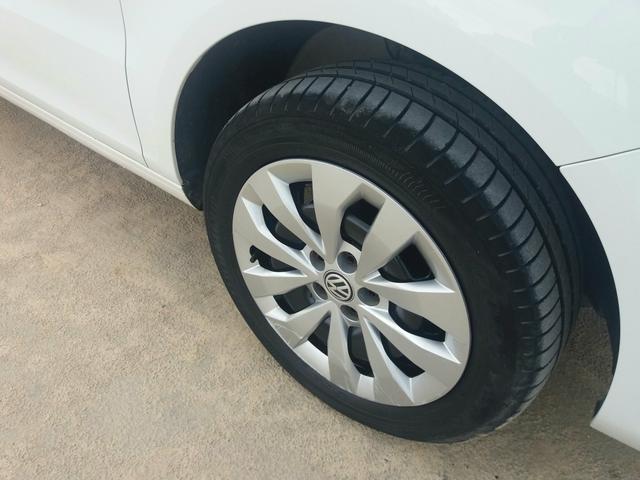 VW Fox 1.6 MSI 2017/2018 Trendline 8v conservado - Foto 8