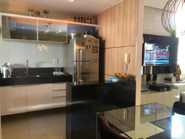 CA1572 Casa 80m² Cond. Magna Villaris 3 Qts Sendo 2 Sts Decorada, Climatizada, e Mobiliada - Foto 2