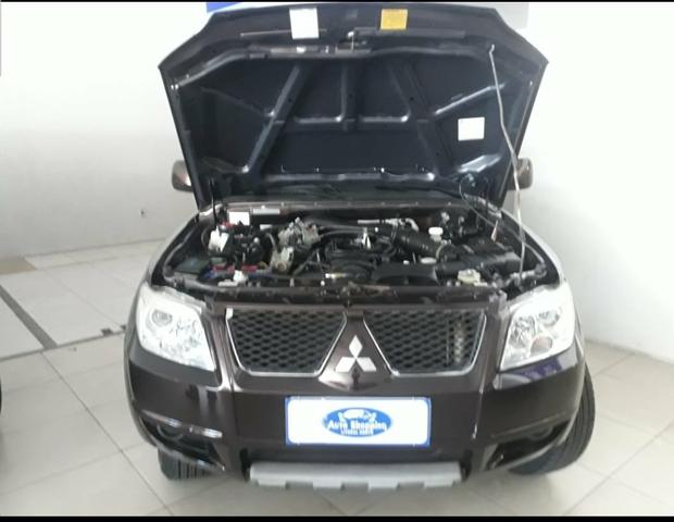 Pajero tr4 4x2 automatica 2015 - Foto 11