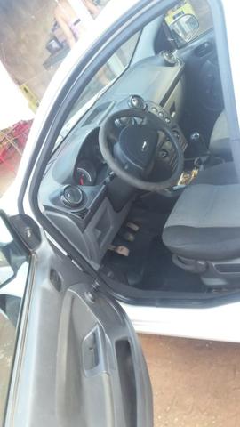 Ford Fiesta Hatch 1.0 2010/2011 - Foto 4