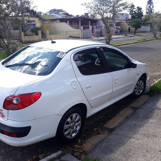 Abaixo da Fipe Peugeot 207 Passion Sedan 1.4 2011 (flex) - Foto 2