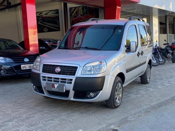 FIAT DOBLO ESSENCE 1.8 FLEX 16V 5P 2014/2014