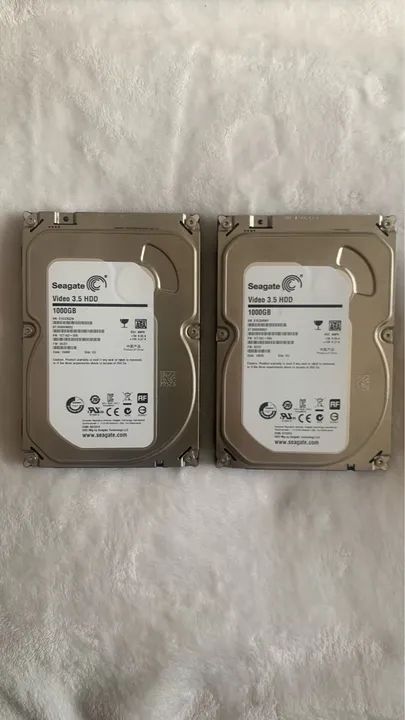 02 HDs de 1TB Seagate Vídeo 3.5 HDD