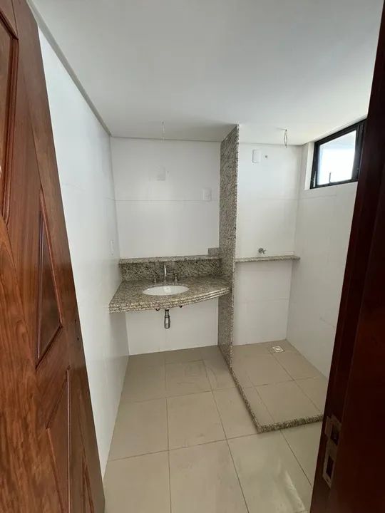 Oportunidade única com quase 370 metros com 5 suítes no Alto da Candelaria  - Foto 3