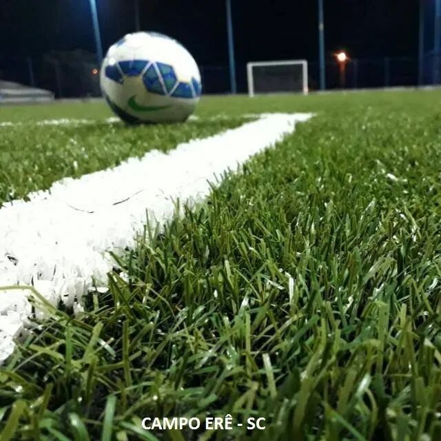 Grama sintetica esportiva 50mm para campos