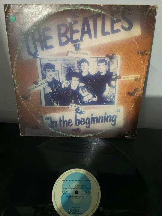 Lp Vinil The Beatles In The Beginning Bom Estado - Foto 2