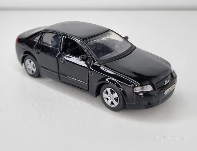 Miniatura Audi A4 Maisto 1:40 - Hobbies e coleções - Centro, Juiz