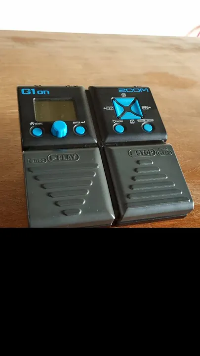 Zoom G1on Guitarra Multi-Efeitos