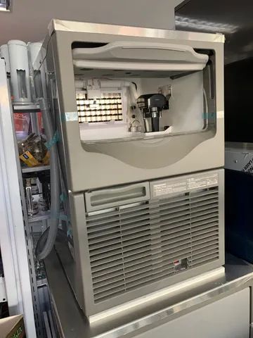 Maquina de Gelo  - Evandro - * - Foto 2