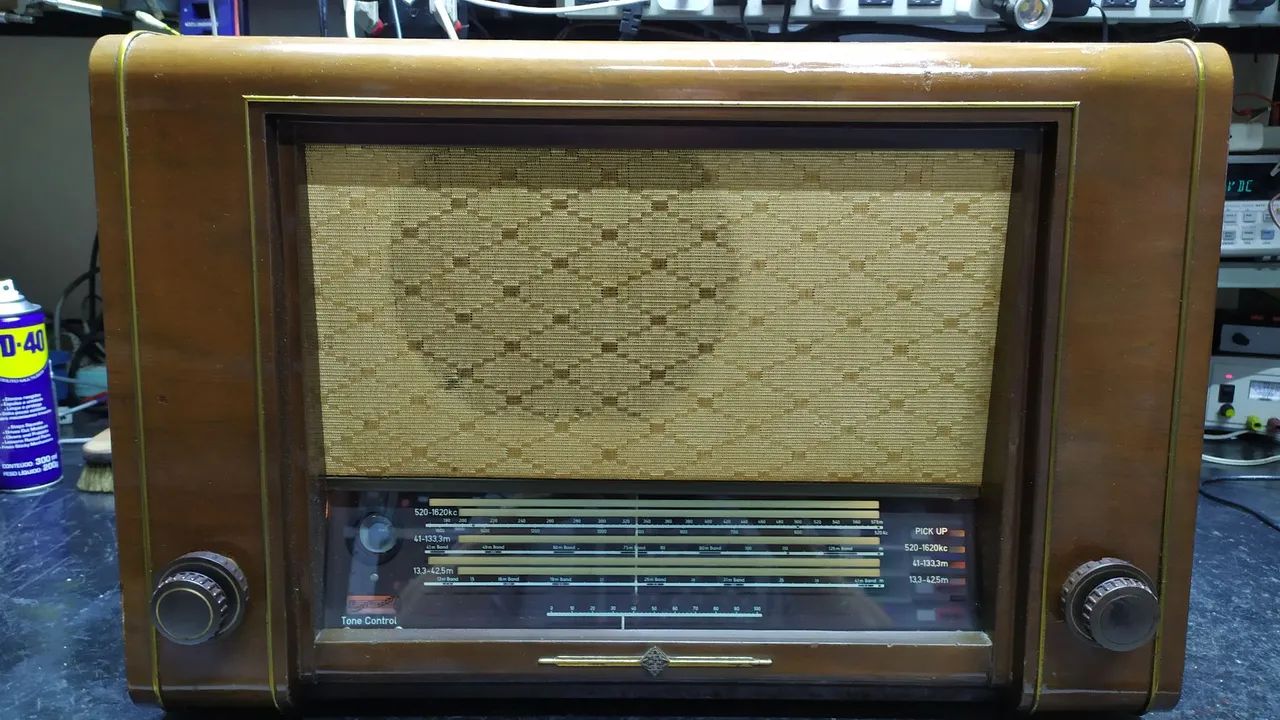 Rádio antigo valvulado Telefunken B772 funcionando  - Foto 3