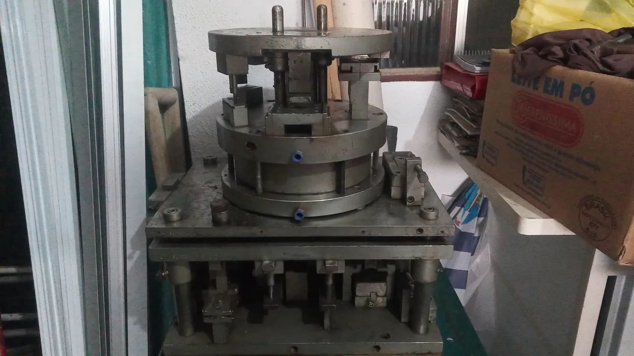 Estampo suprema pneumática usado no estado  - Foto 3