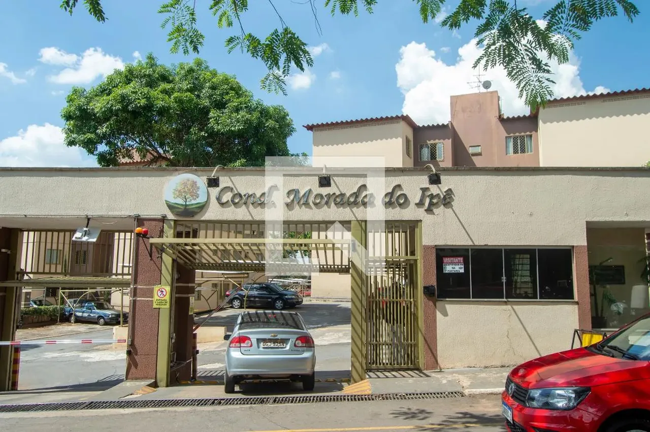 Imóvel para venda possui 58 metros quadrados com 2 quartos em Cidade Jardim - Goiânia - GO