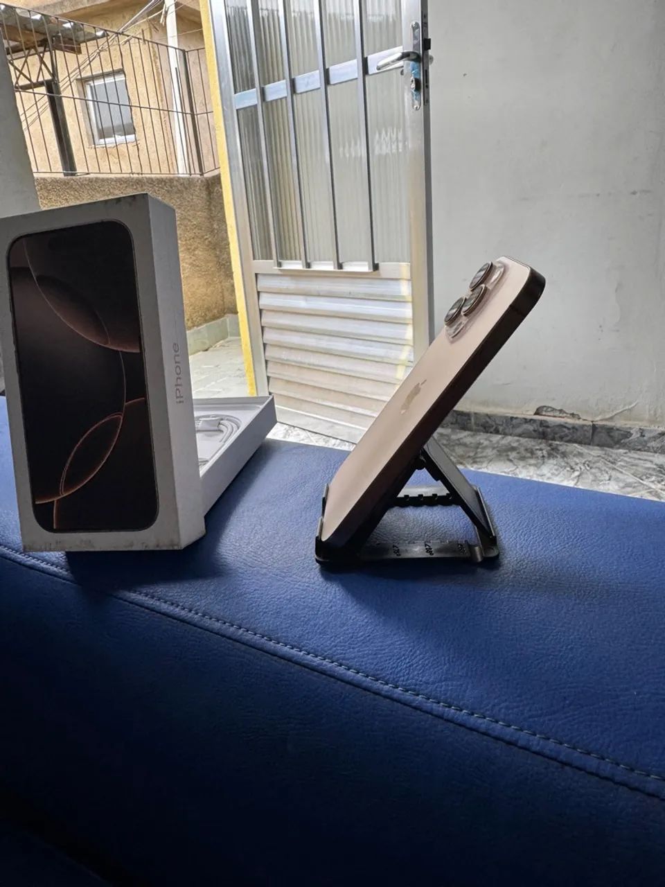 IPHONE 16 PRO-128GB-TITÂNIO DESERT. - Foto 4