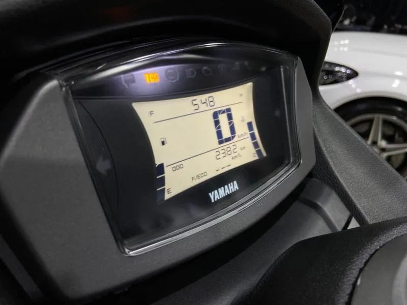 YAMAHA NMAX 160 2024 - Foto 9