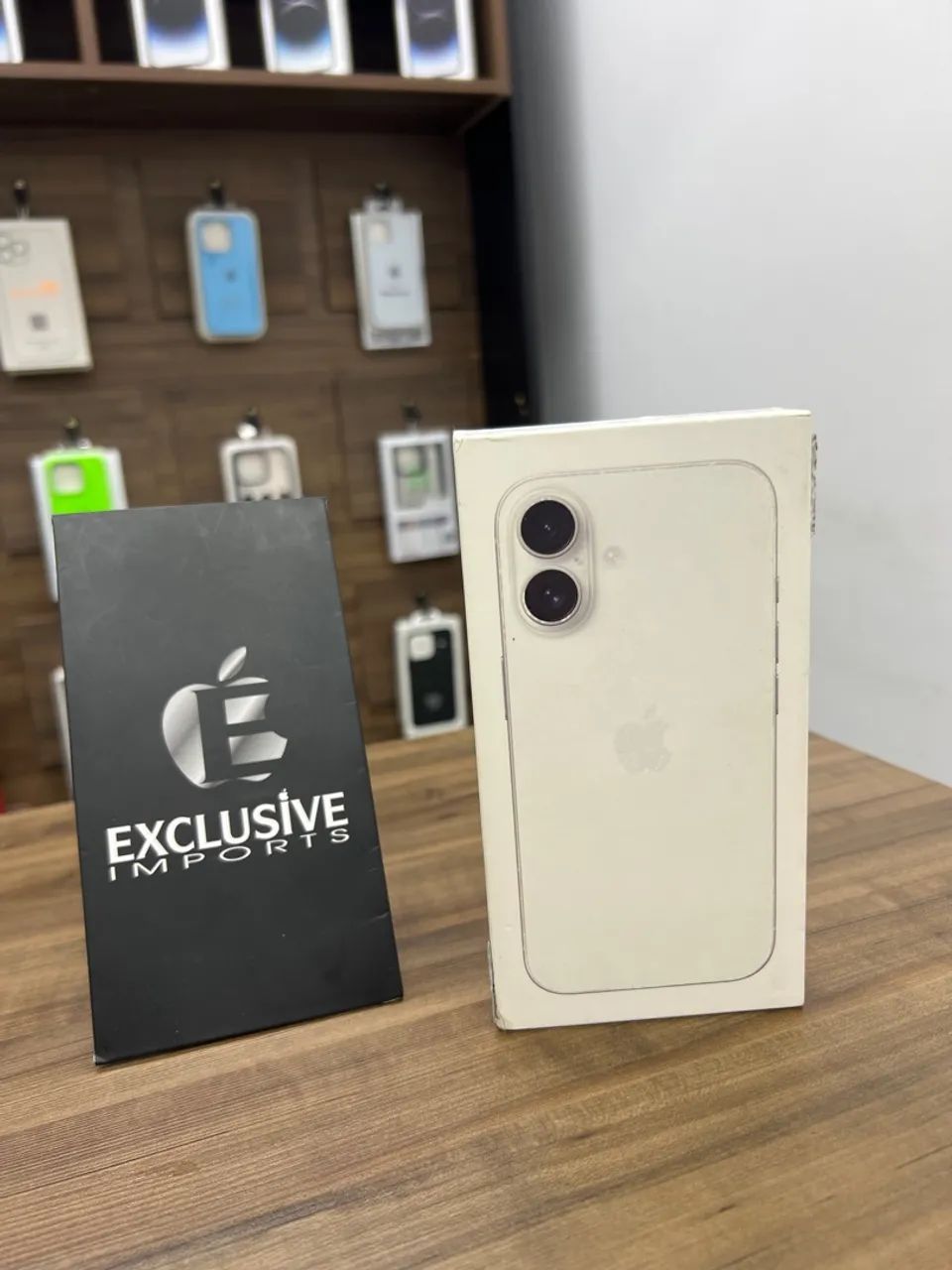 IPHONE 16 - 128g - GARANTIA APPLE ATE 18/ ABRIL / 2026 - APENAS FOI ATIVADO POR 15 DIAS
