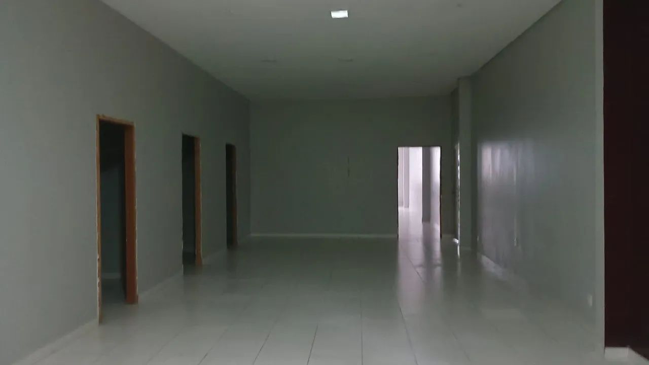 Pornto Comercial ,para clínicas, lojas, depósito. Av. Djalma Batista de - Foto 6