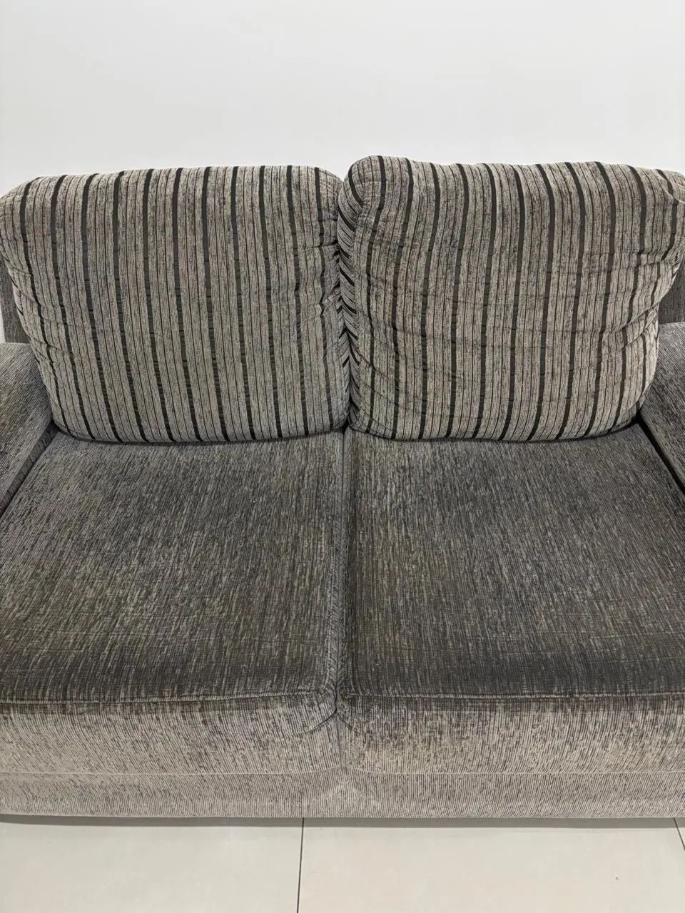 Sofá 2 Lugares - Foto 2