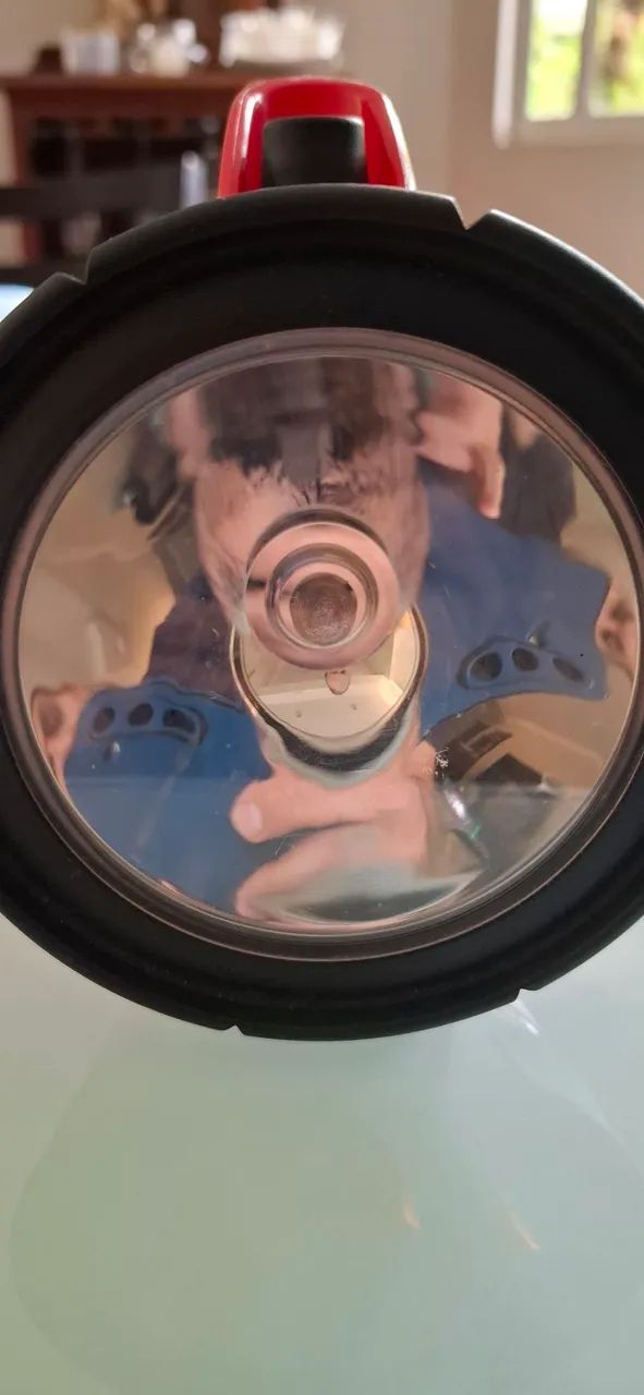 Super Lanterna Panasonic, potente com pilhas - Foto 4
