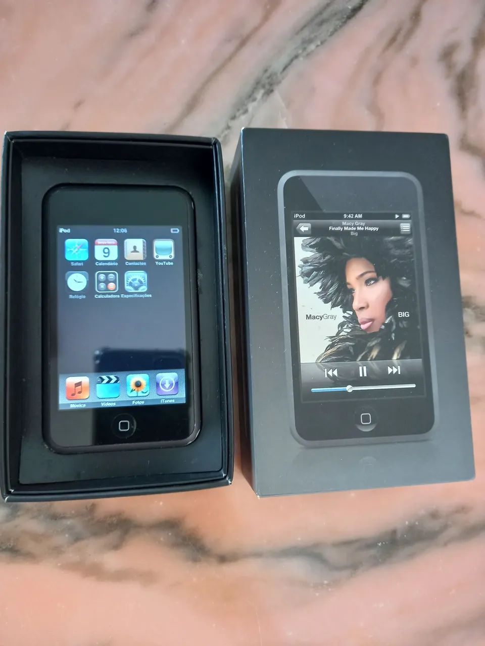 IPOD TOUCH APPLE ORIGINAL VINTAGE C/ CAIXA - Tablets e E-Readers
