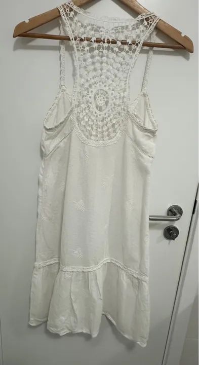 Saída de praia branco de crochê 