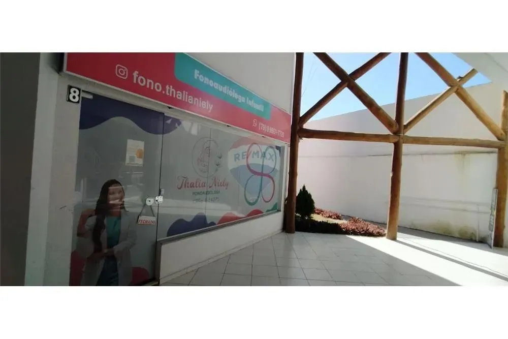 Vende sala (sala 8) comercial na galeria Recanto dos Coqueiros numa excelente localização