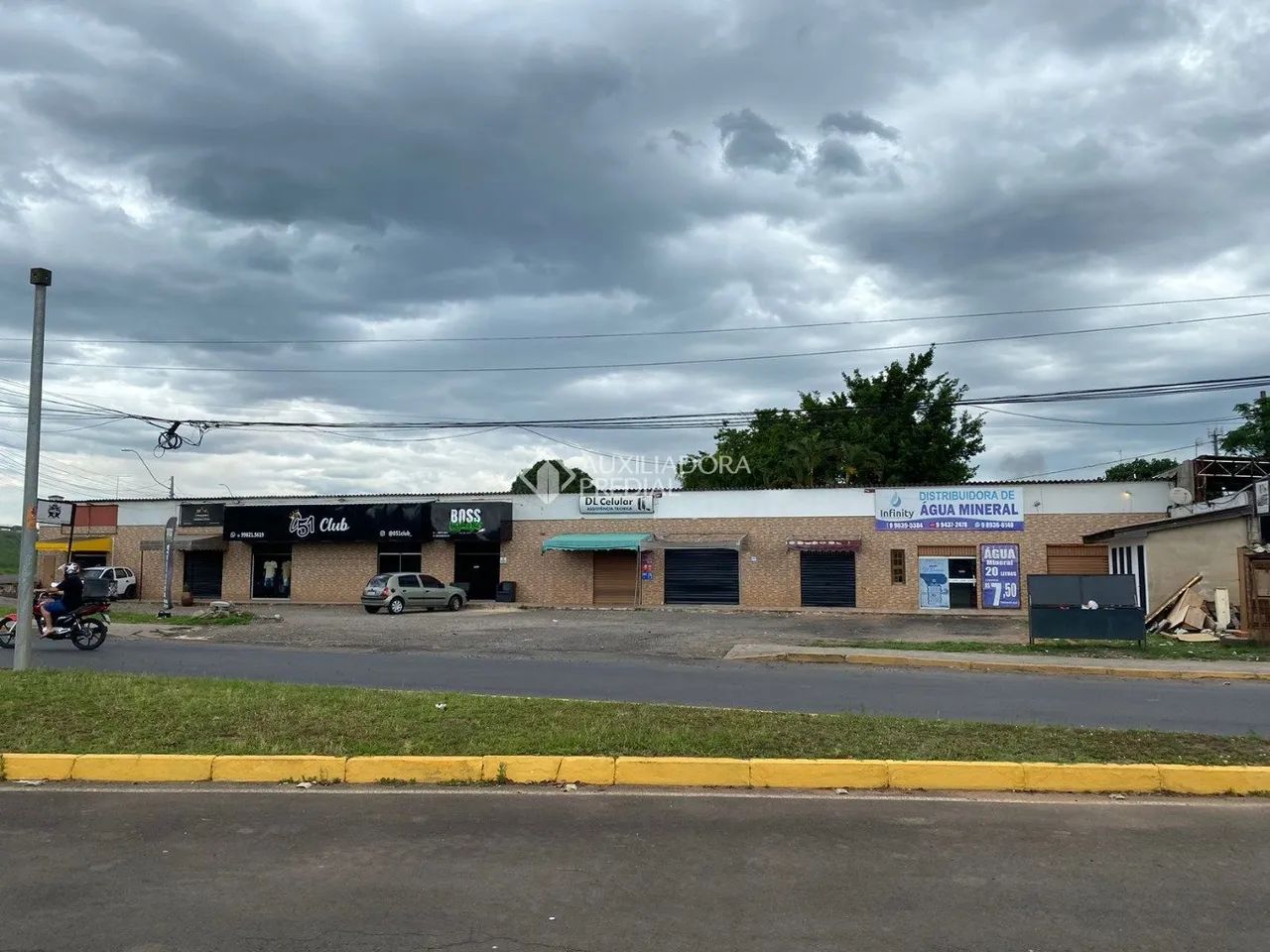 Excelentes salas comerciais e kitinetes -lado da BR 116 - Foto 2