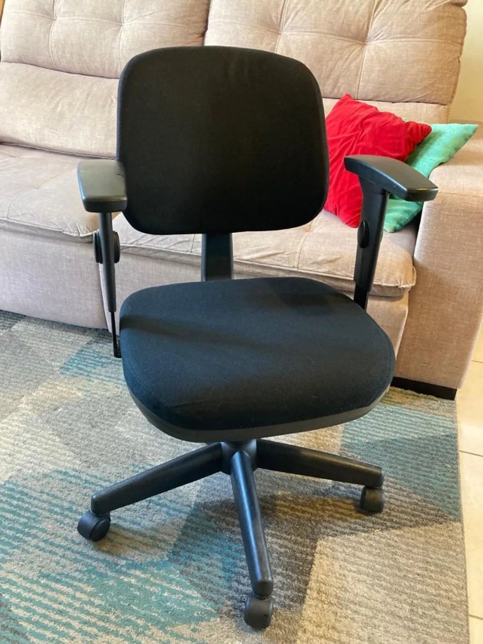 cadeira de escritório em ótimo estado 