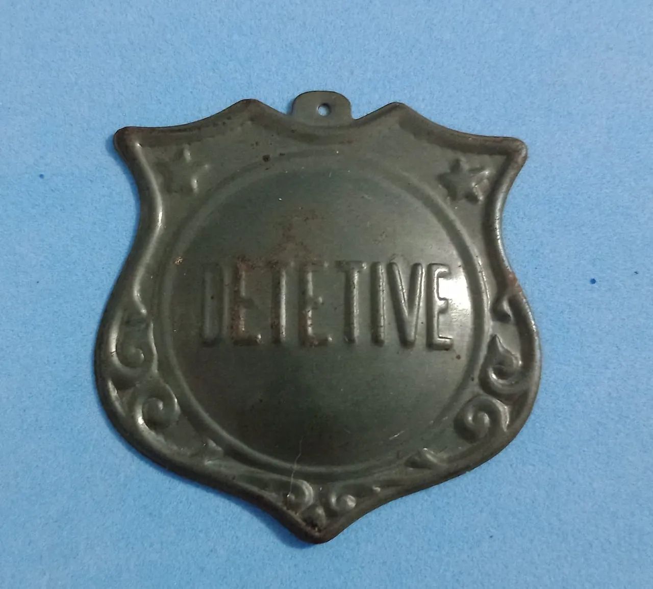 Distintivo Jogo Detetive Estrela antigo 