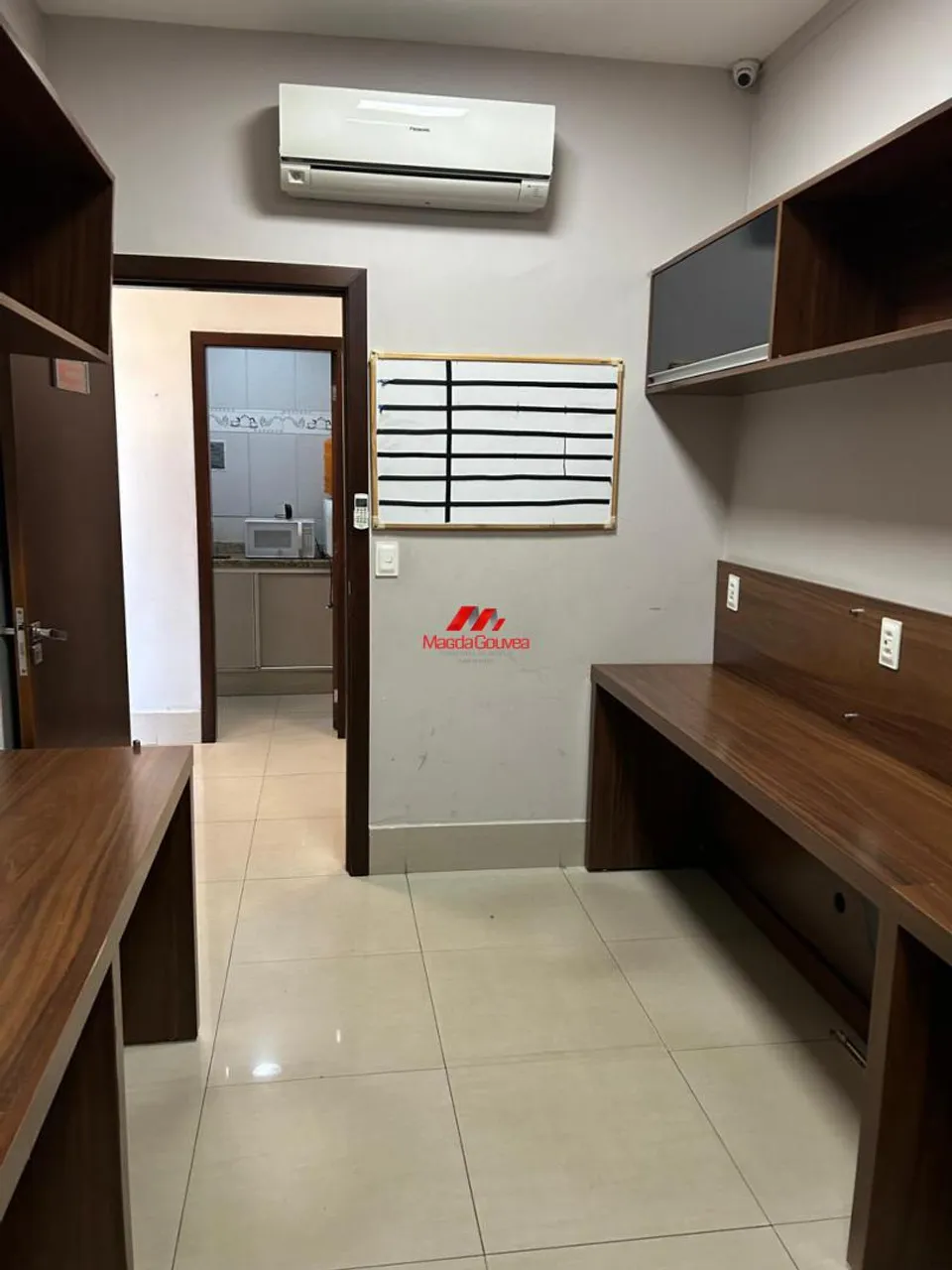 SALA COMERCIAL À VENDA, SEMI MOBILIADA, DECORADA, ED. WORK TOWER, 74M², CENTRO-SUL, CUIABA