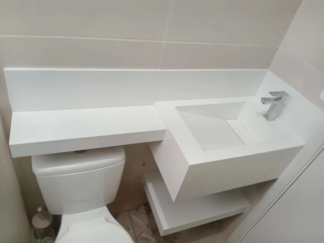 Cuba de banheiro moderna em branco - Foto 6