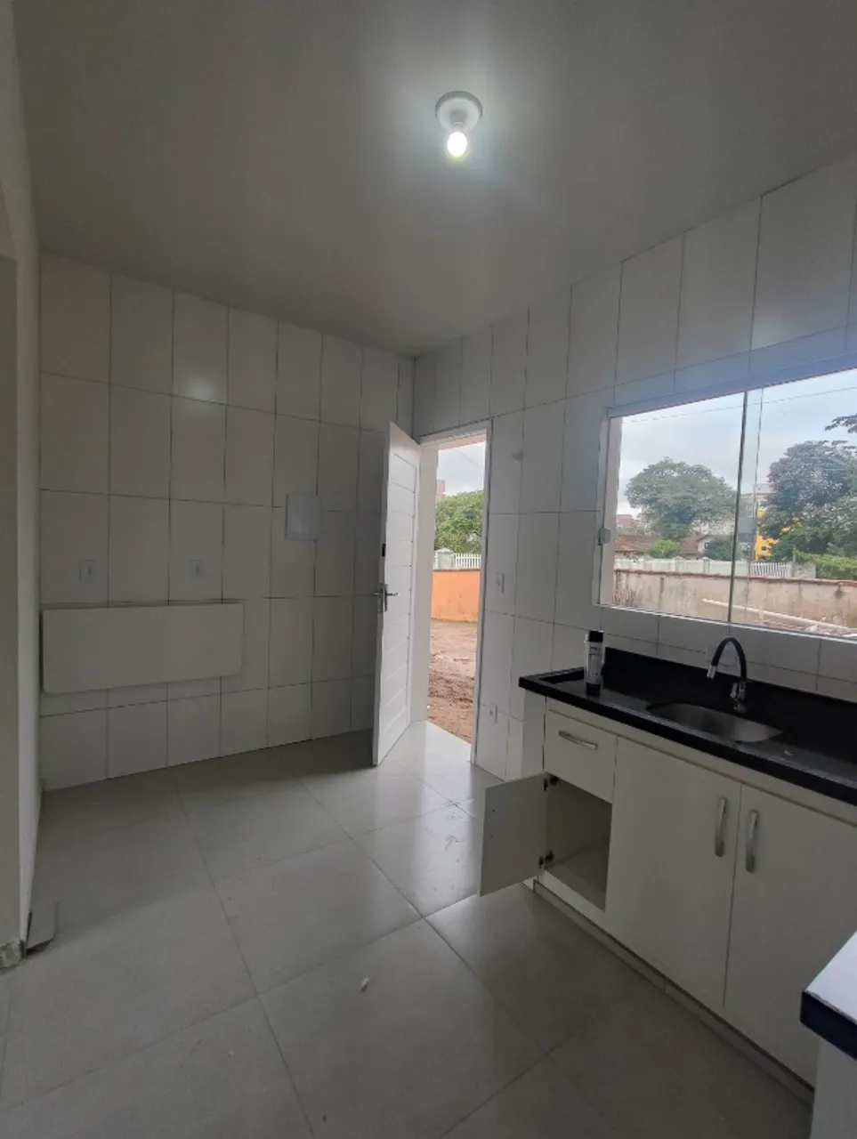 Kitnet para alugar no bairro Costa e Silva