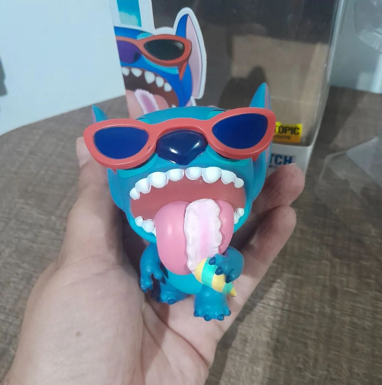 Funko Pop! Lilo & Stitch Summer Stitch Hot Topic Exclusive 636 - Foto 5