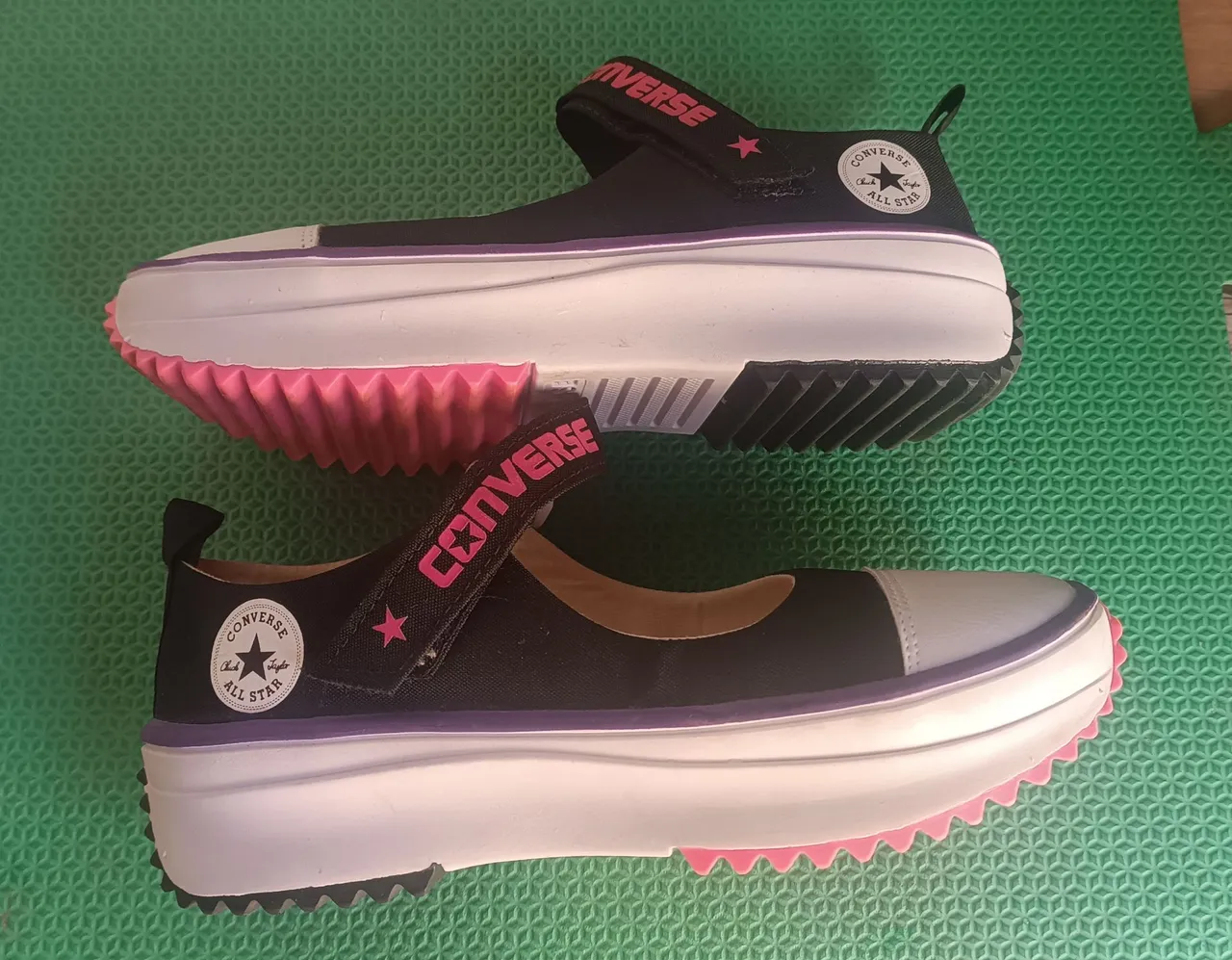 Sapatilha tênis converse semi nova
