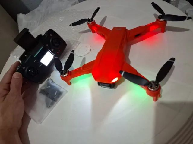 Drone L900 Pro Se, com defeito, retirada de peças