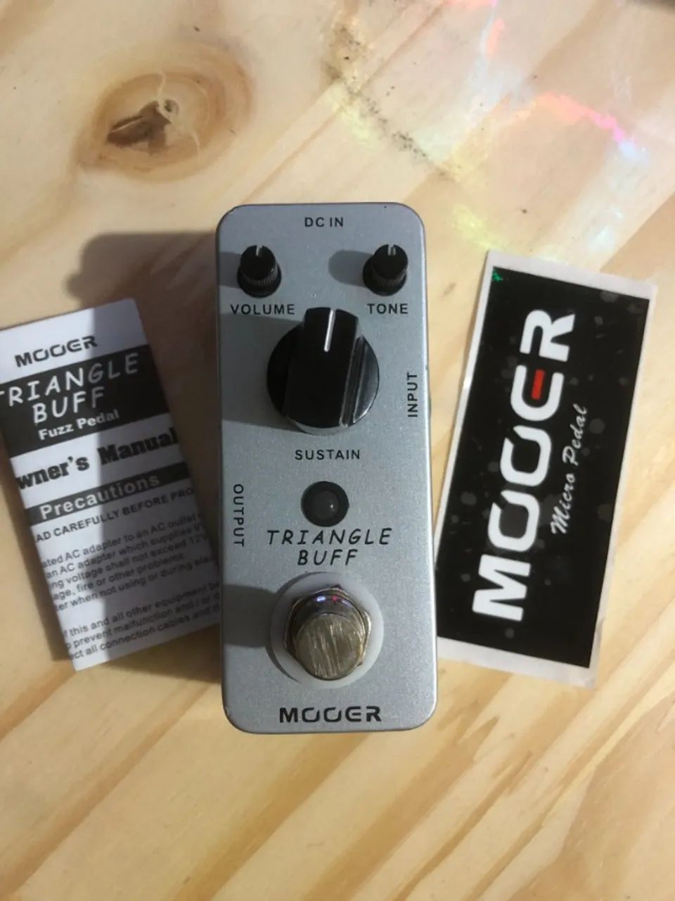 Pedal de Guitarra Fuzz Mooer Triangle Buff