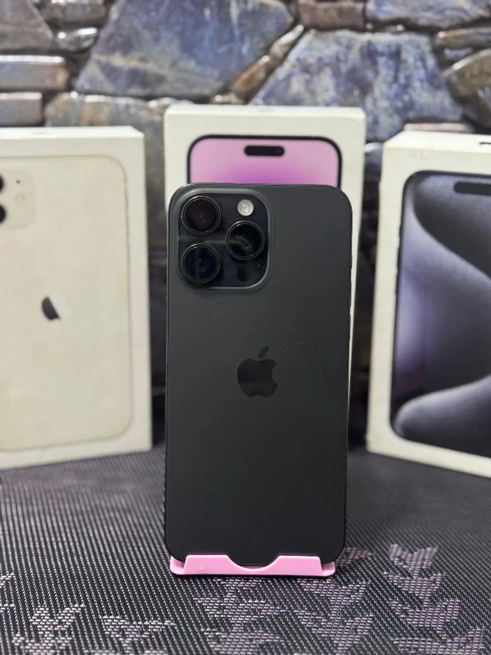 iPhone 15 Pro Max Black Titanium - 256GB - 86% Bateria -