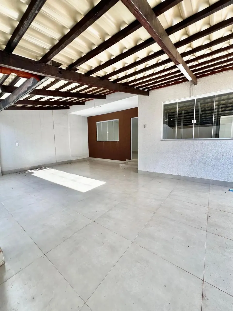 Imóvel para aluguel tem 190 metros quadrados com 4 quartos em Parque Amazônia - Goiânia -