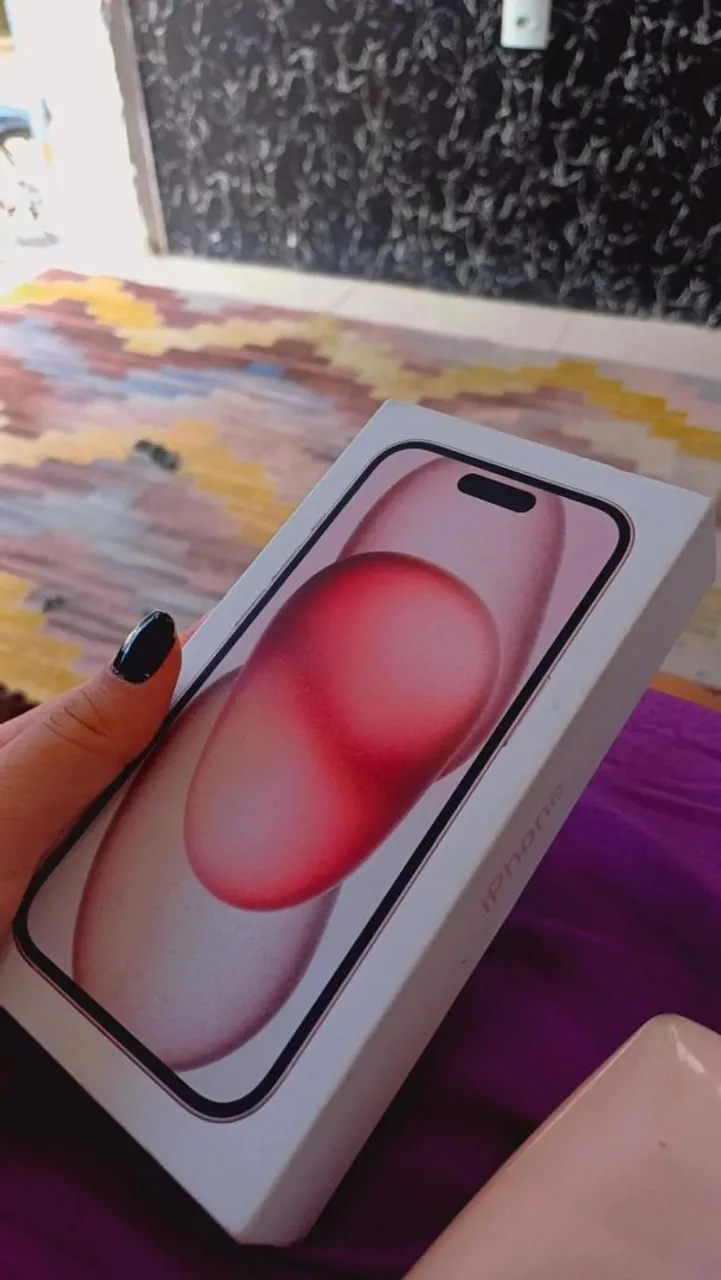 IPhone 15 Rosa na Caixa Aceito Cartão