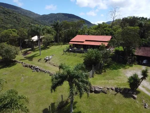 Sítio paradisíaco com 11mil m² - Vista e saída para lagoa da conceição