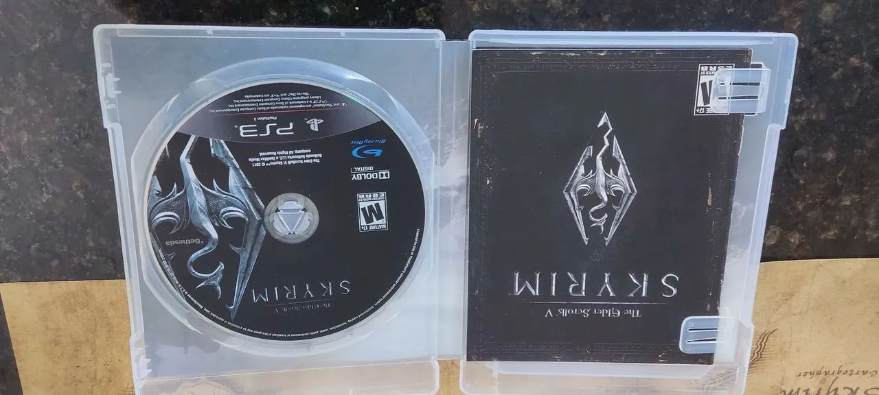 Skyrim PS 3 com mapa - Foto 2
