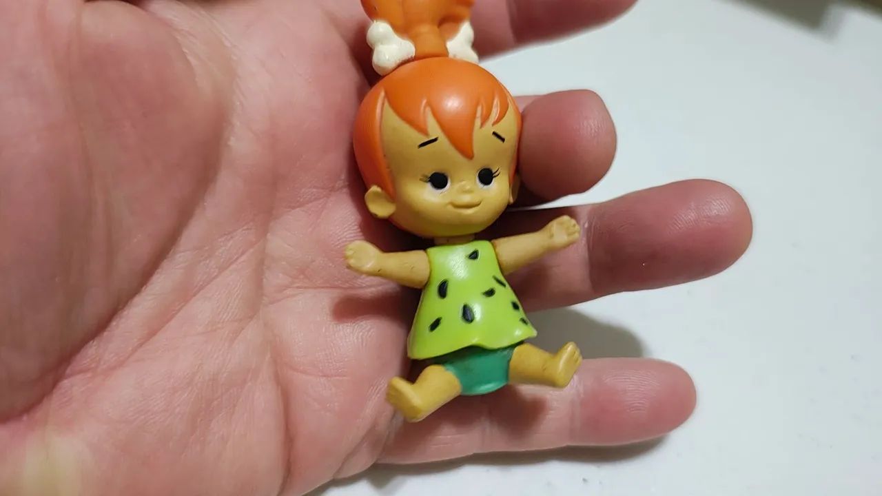 Bonequinha Pebbles Flintstones - Pedrita para coleção  - Foto 2