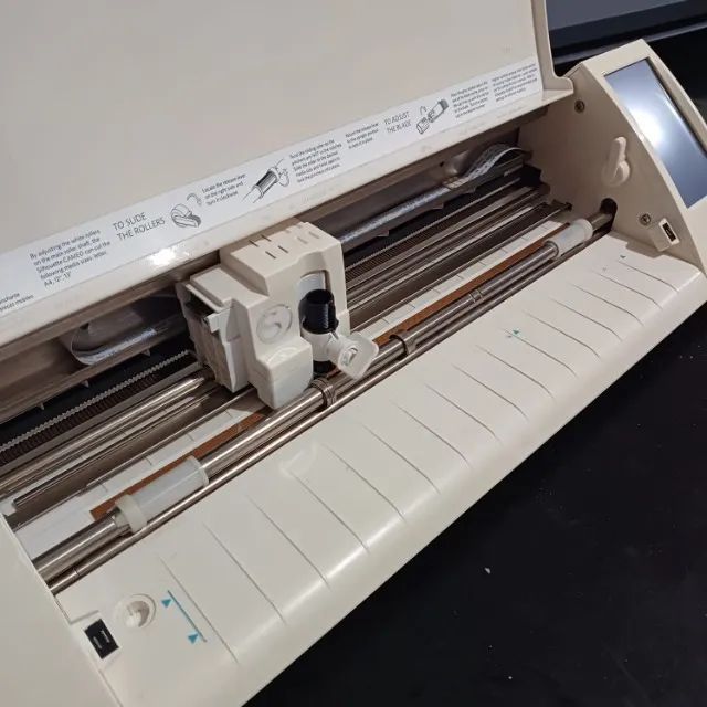 Manutenção em Silhouette Cameo
