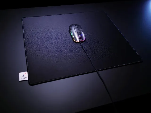 Mousepad Gamer Xtrfy GPZ1 - Edição Zy's Damage | Qualidade Profissional